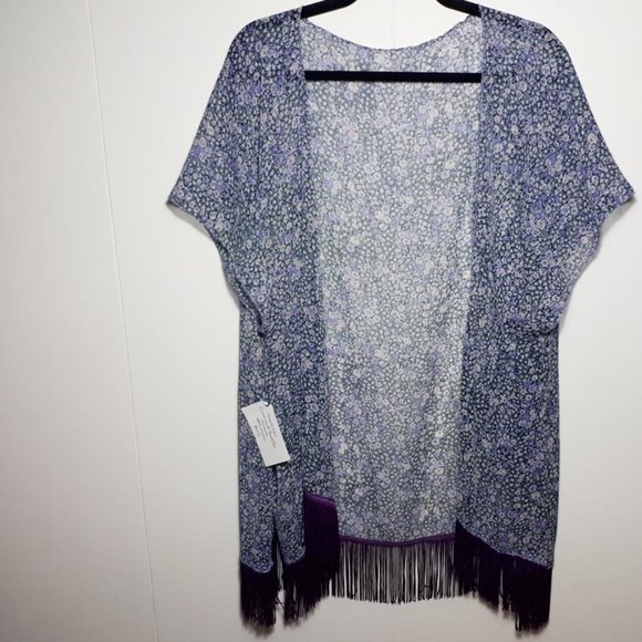 Fringed scarf and duster set in delicate purple floral print. OS NWT - Picture 1 of 3